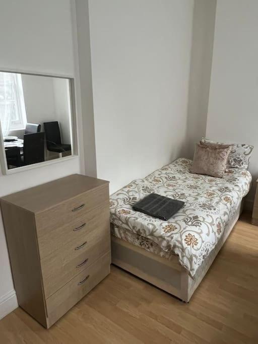 001- Lovely 3-bedroom Very Close To Oxford Street Londra