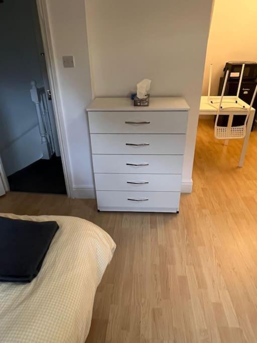 001- Lovely 3-bedroom Very Close To Oxford Street * Londra